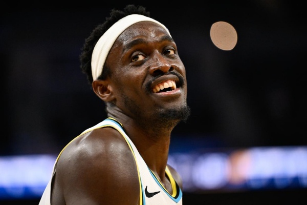 火箭四换一求购西亚卡姆：伊森+三资产换冠军前锋